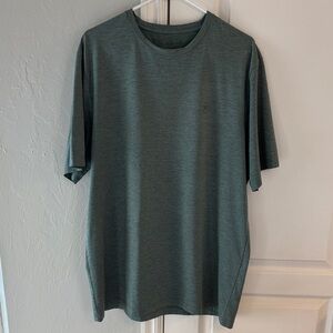 Travis Mathew Scenic Vista Active Tee